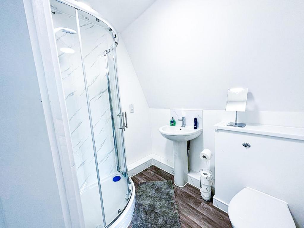 Lovely Studio Apartment Maidstone Eksteriør bilde